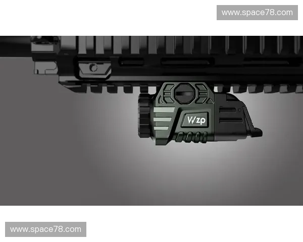 CSGO比赛关键时刻掉枪引发的战术变化与团队配合思考